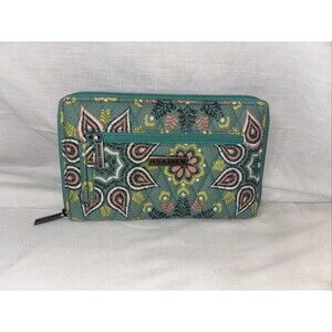 Bella Taylor Wallet Quilted Zipper Paisley Floral Boho Wallet, Clutch Costal